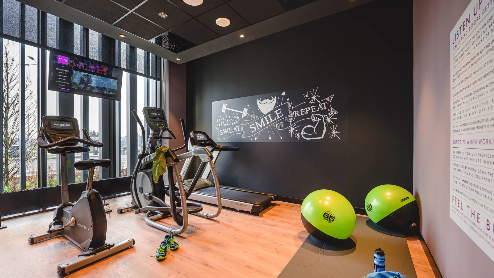 Moxy Poznan Airport, the gym