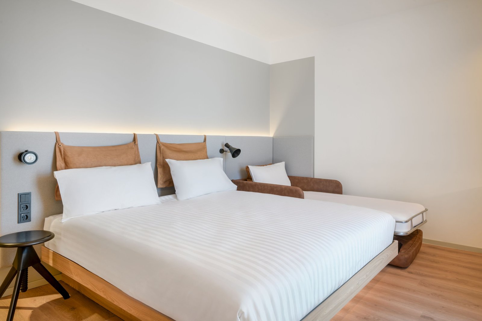 Moxy Pompeii, rooms
