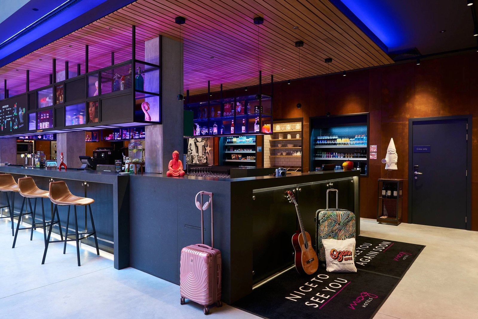 Moxy Brussels City Center, at the table