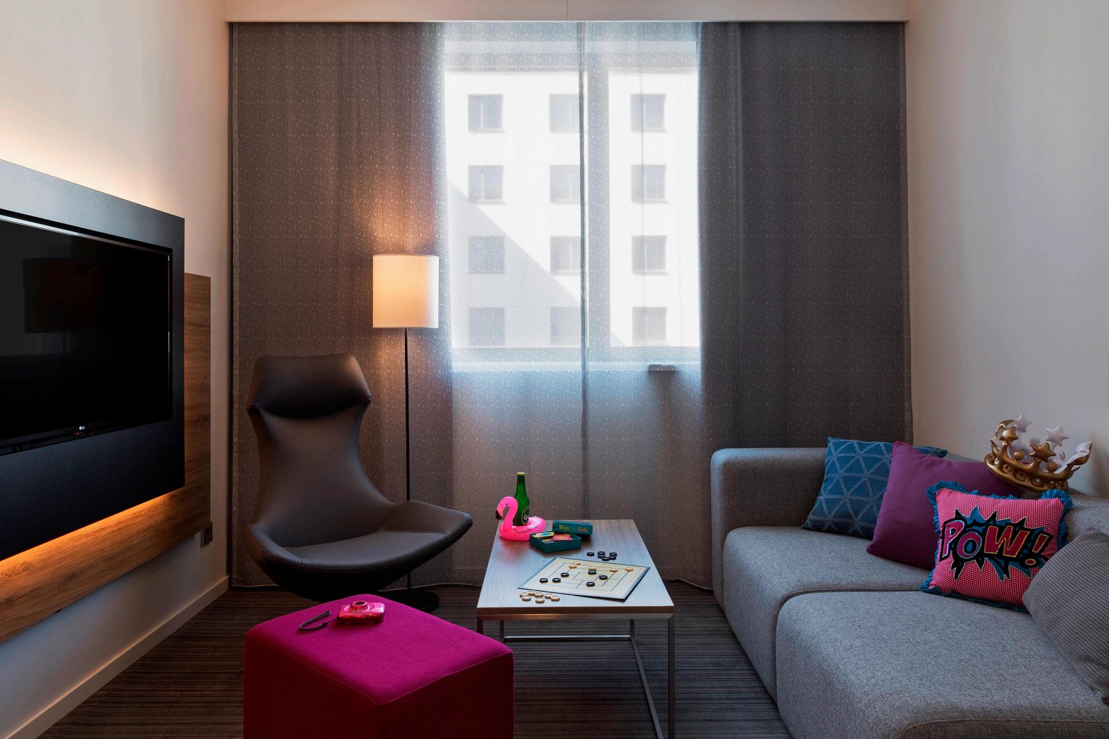 Moxy Vienna Airport, rooms