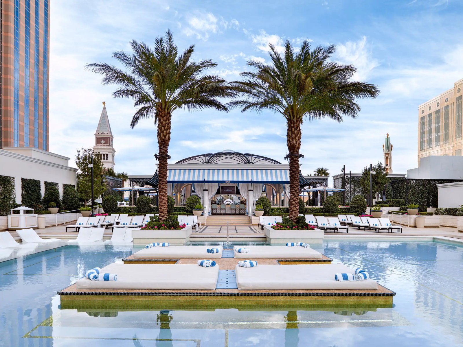 The Venetian Resort, the pool