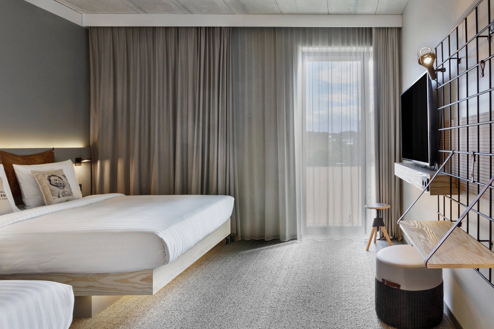 Moxy Kaunas Center, rooms