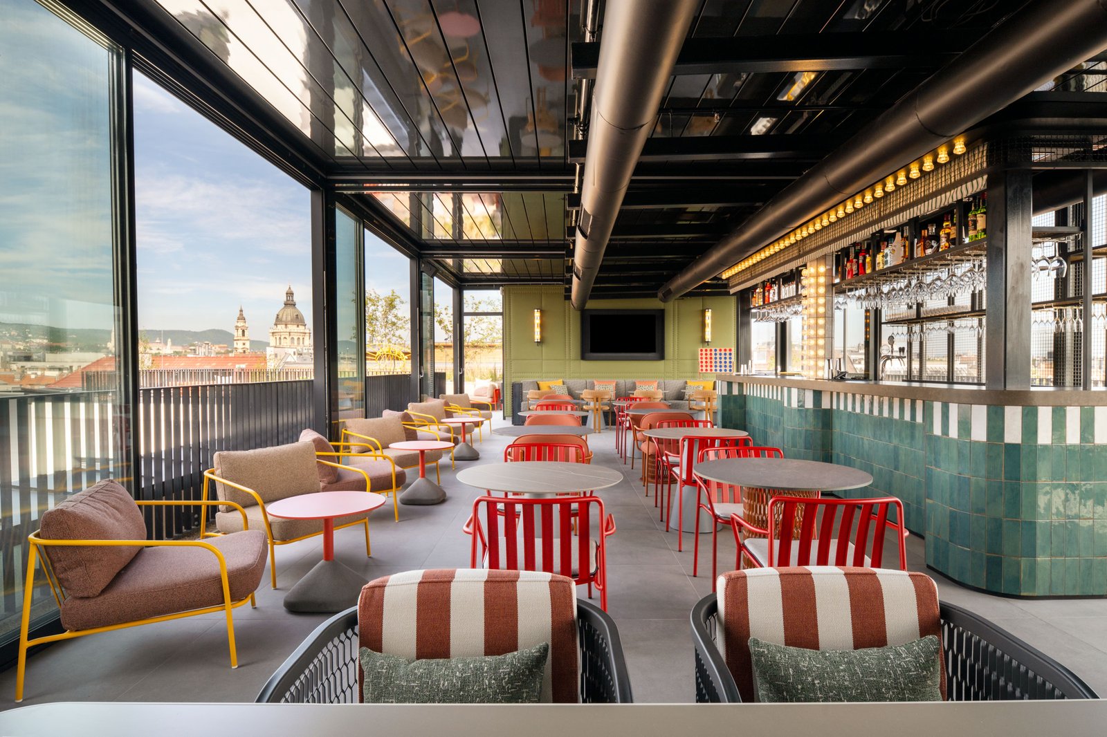 Moxy Budapest Downtown, at the table