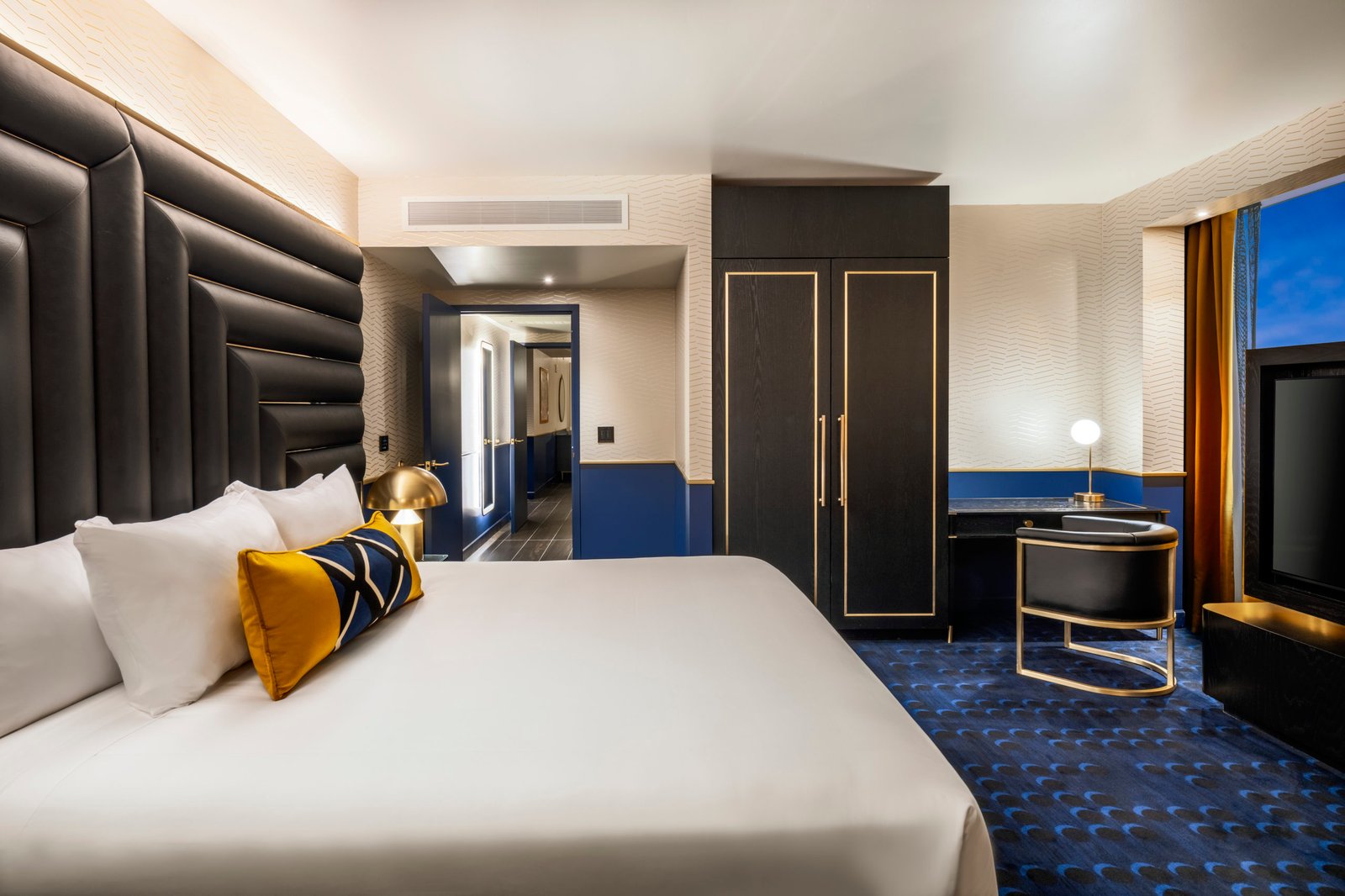 Circa Resort & Casino — rooms