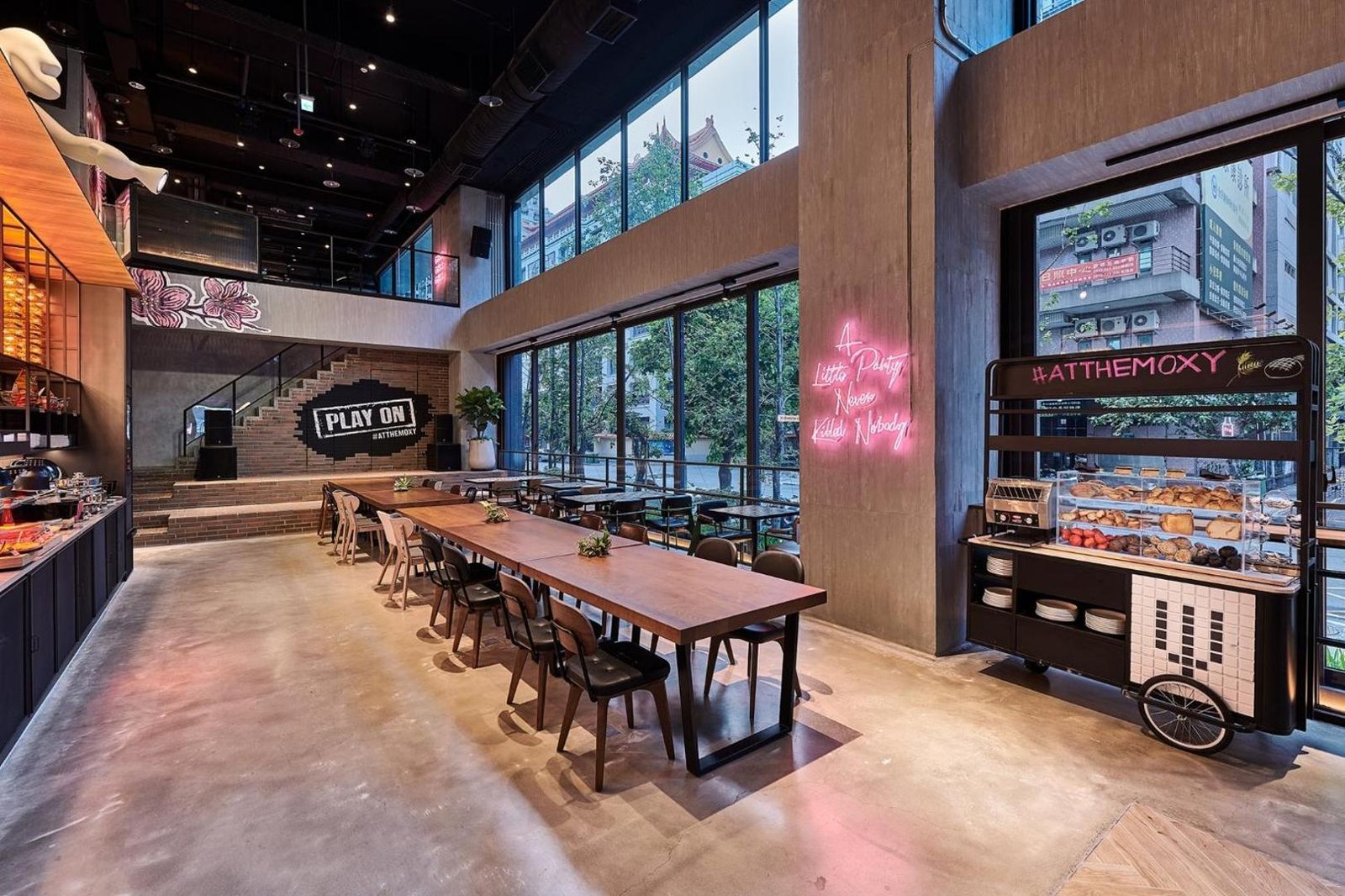 Moxy Taichung, at the table