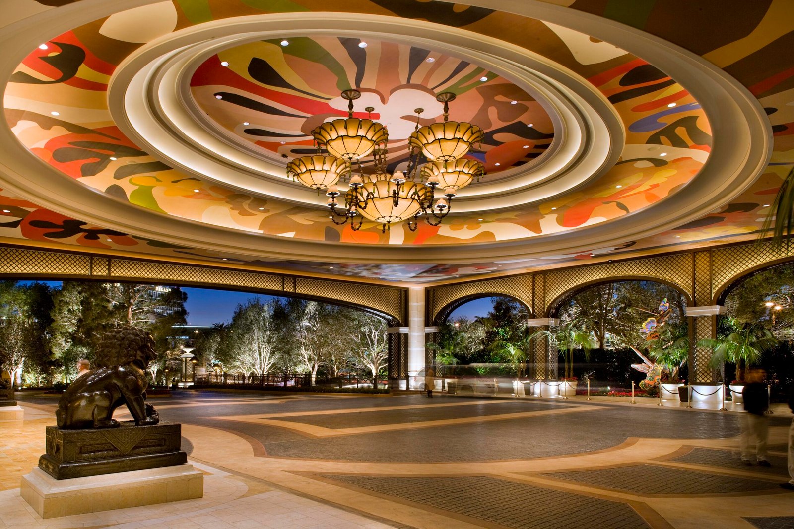 Encore Las Vegas — vibe