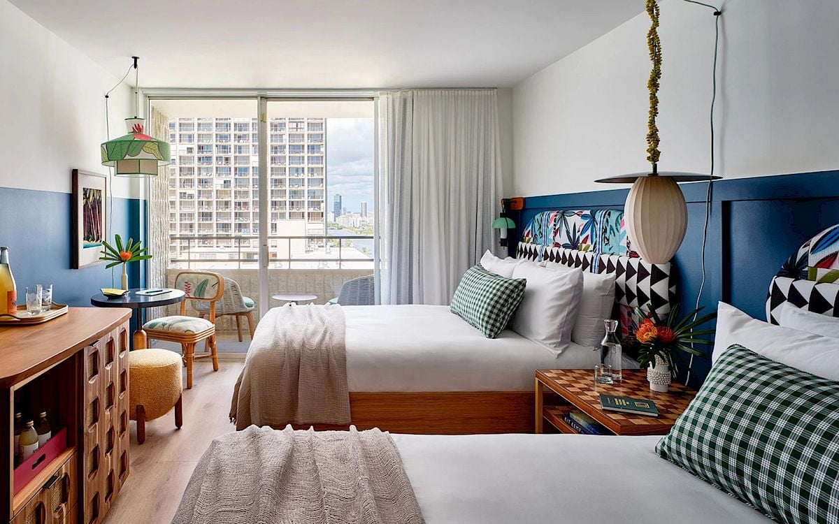 Wayfinder Waikiki — rooms