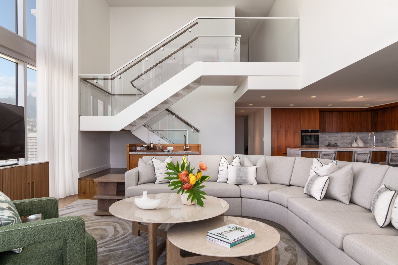 The Ritz-Carlton Residences, Waikiki Beach — vibe