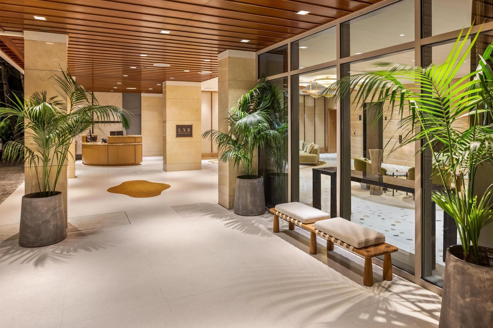 Ka La'i Waikiki Beach, LXR Hotels & Resorts — vibe