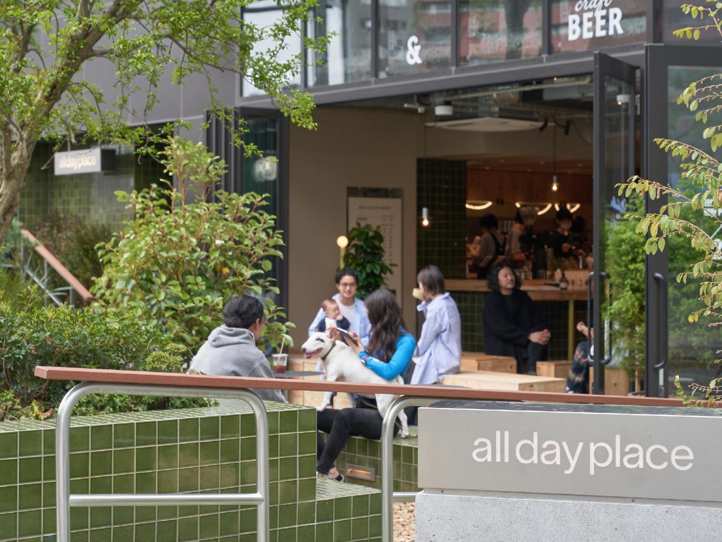 All Day Place Shibuya, at the table