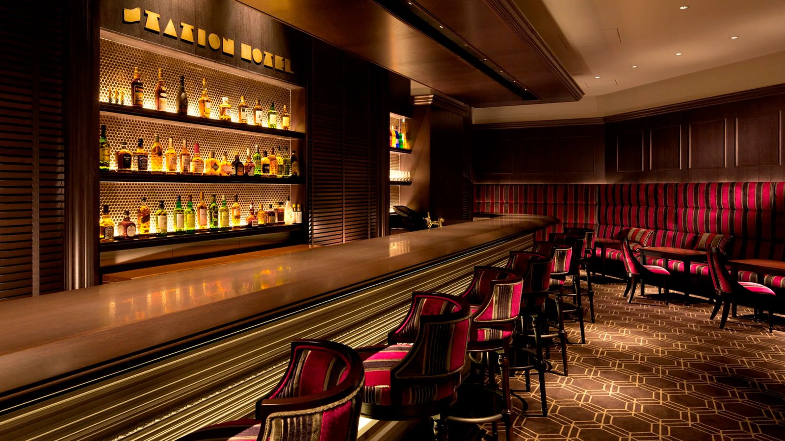 The Tokyo Station Hotel, at the table