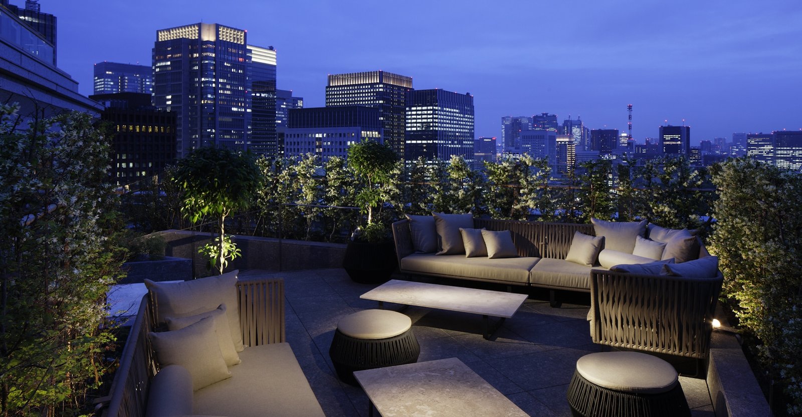 Palace Hotel Tokyo — vibe