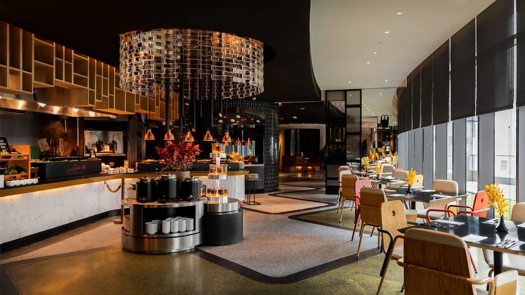 Hotel Indigo Taipei North — eat & drink