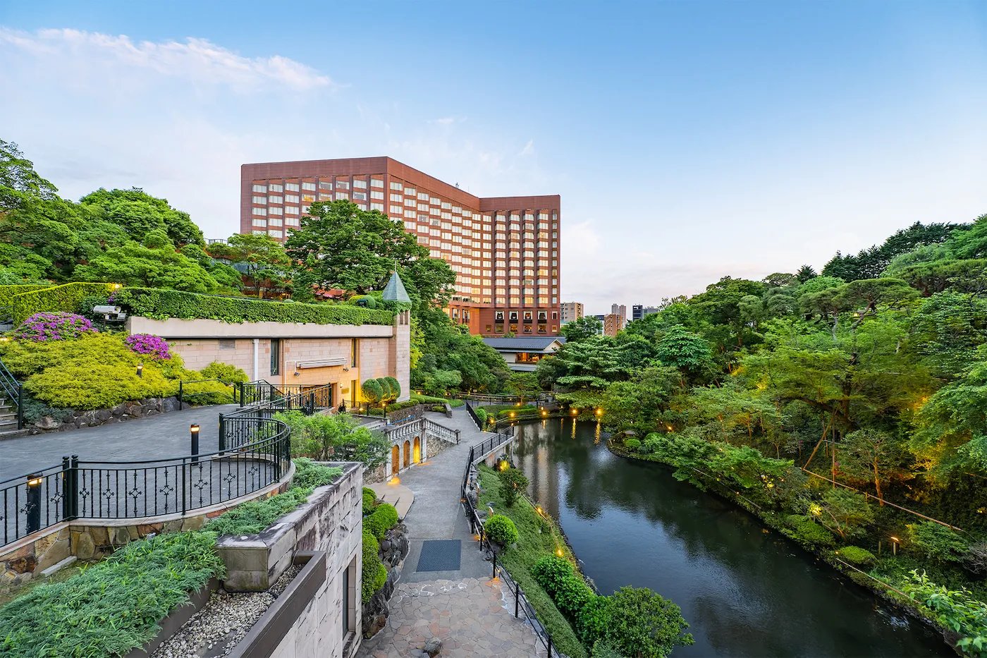 Hotel Chinzanso Tokyo — backstory