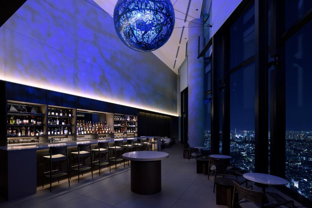 BELLUSTAR TOKYO — vibe