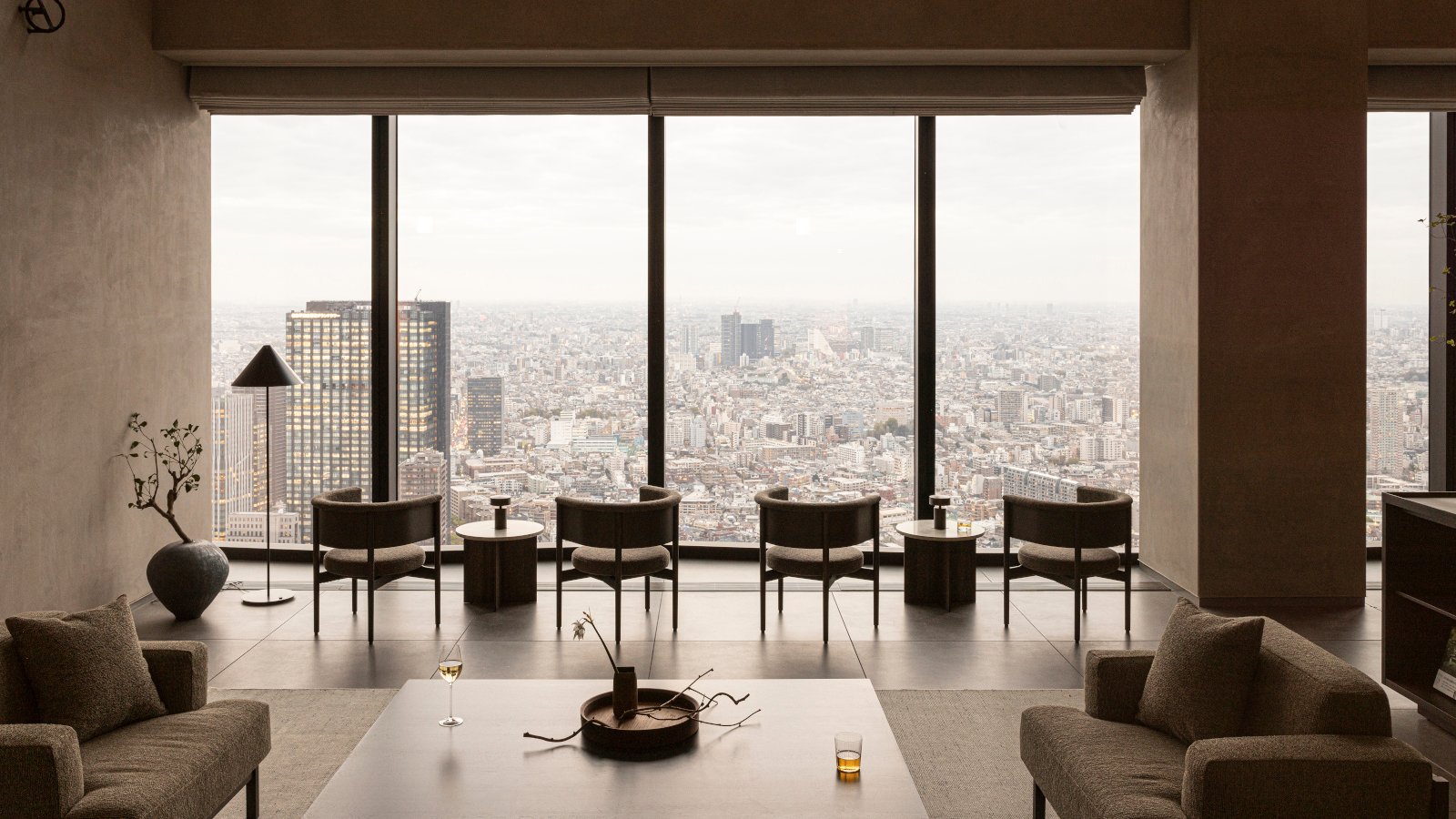 BELLUSTAR TOKYO — vibe