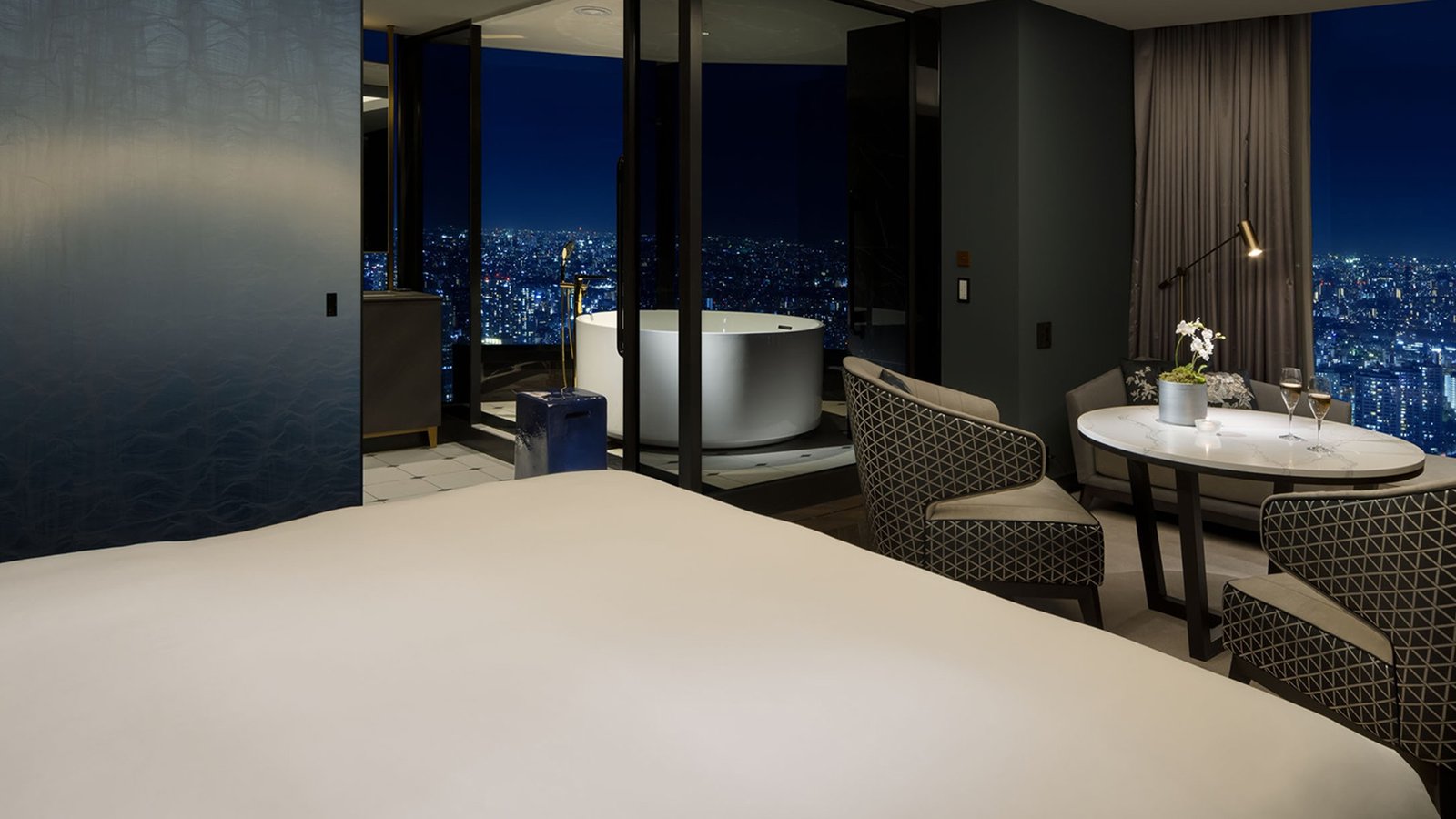 BELLUSTAR TOKYO — rooms