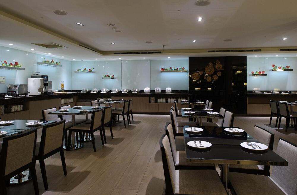 K Hotels Dunnan — eat & drink
