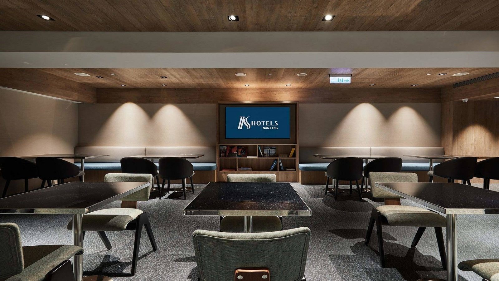 K Hotels Dunnan — vibe