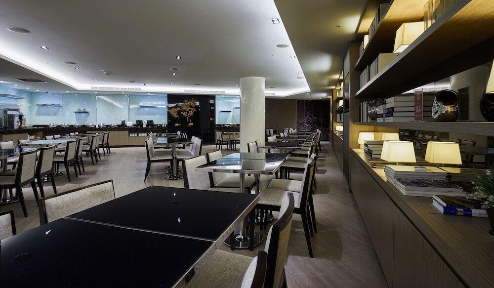K Hotels Dunnan — eat & drink