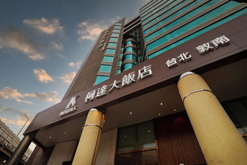 K Hotels Dunnan — backstory