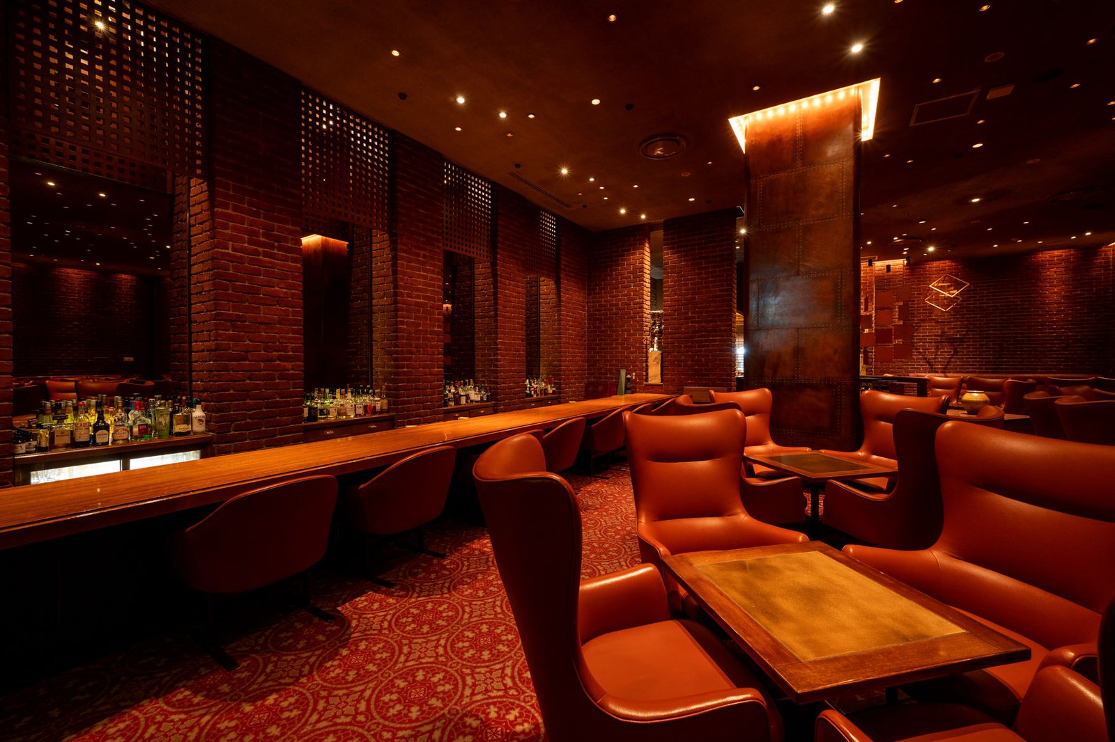 Keio Plaza Hotel Tokyo, at the table