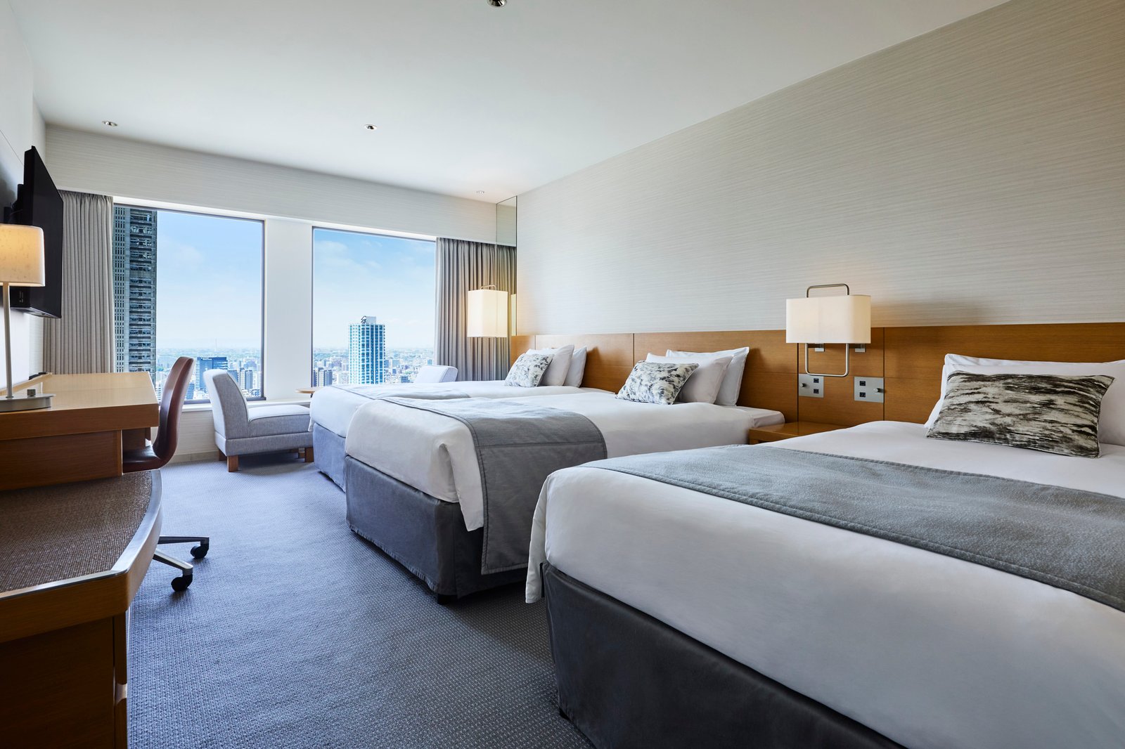 Keio Plaza Hotel Tokyo — rooms