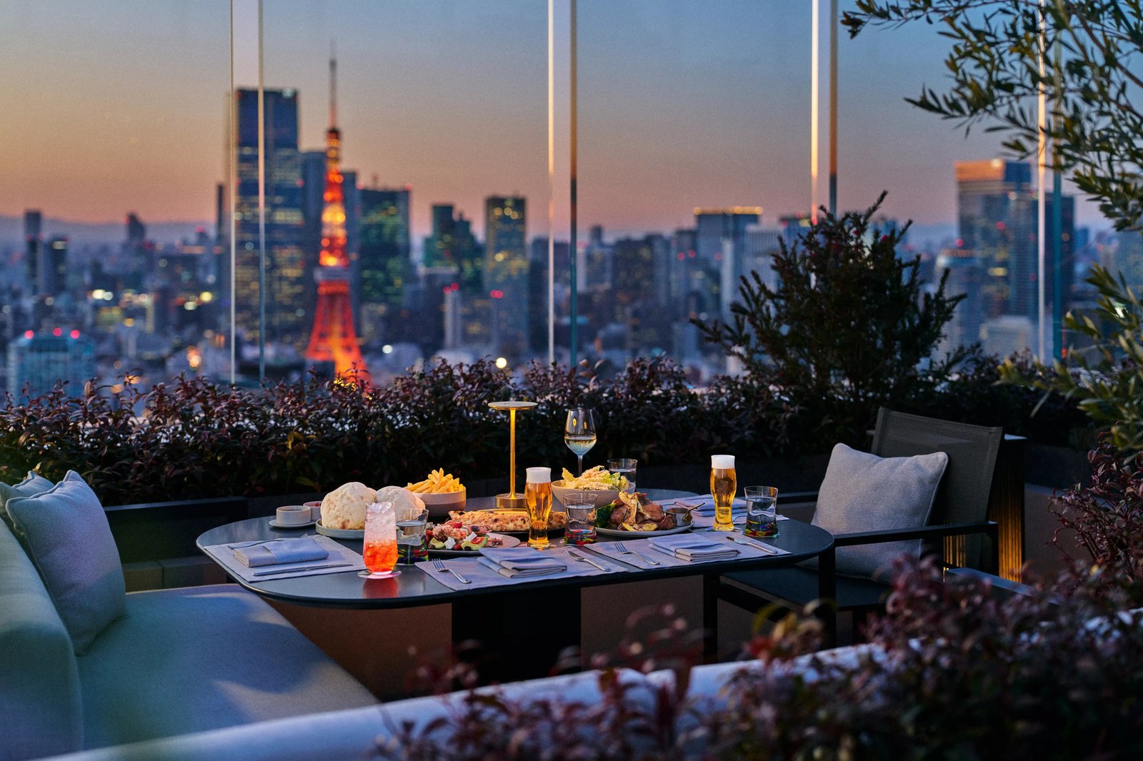 Fairmont Tokyo, at the table