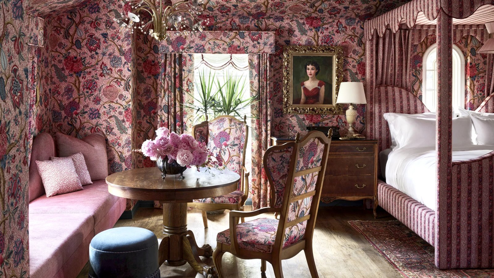 Commodore Perry Estate — rooms