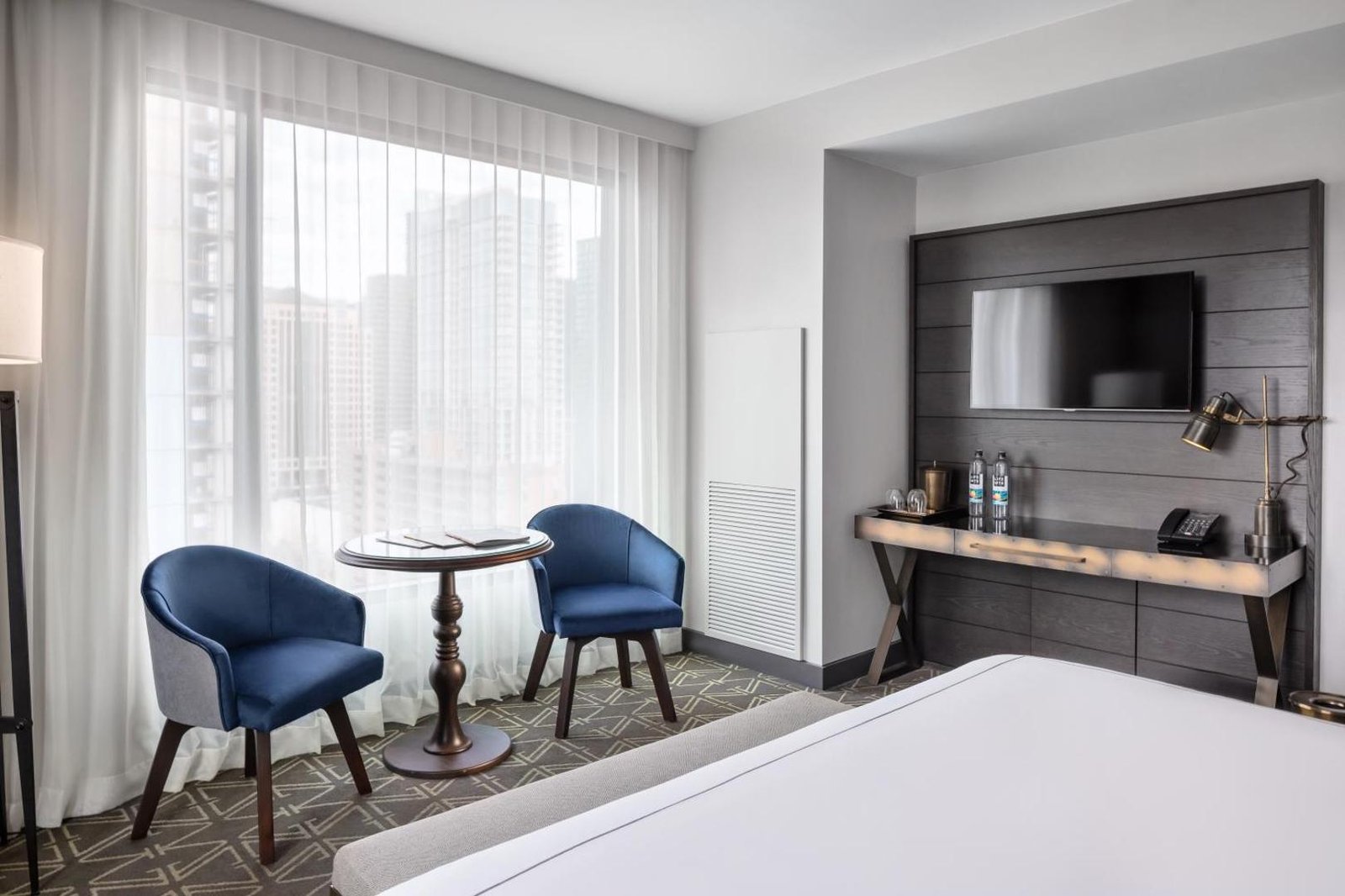 Hotel Van Zandt — rooms