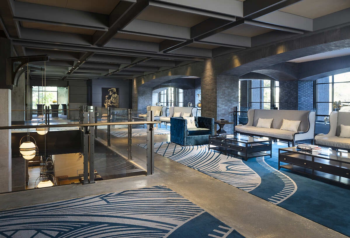 Hotel Van Zandt — eat & drink