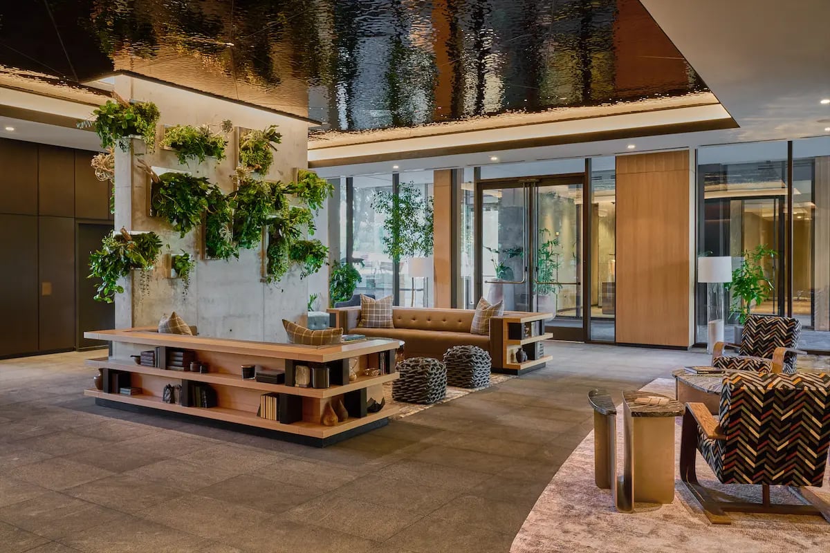 The Loren Hotel Austin — vibe