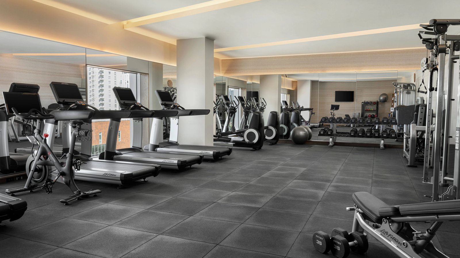 The Otis Hotel, Autograph Collection — wellness