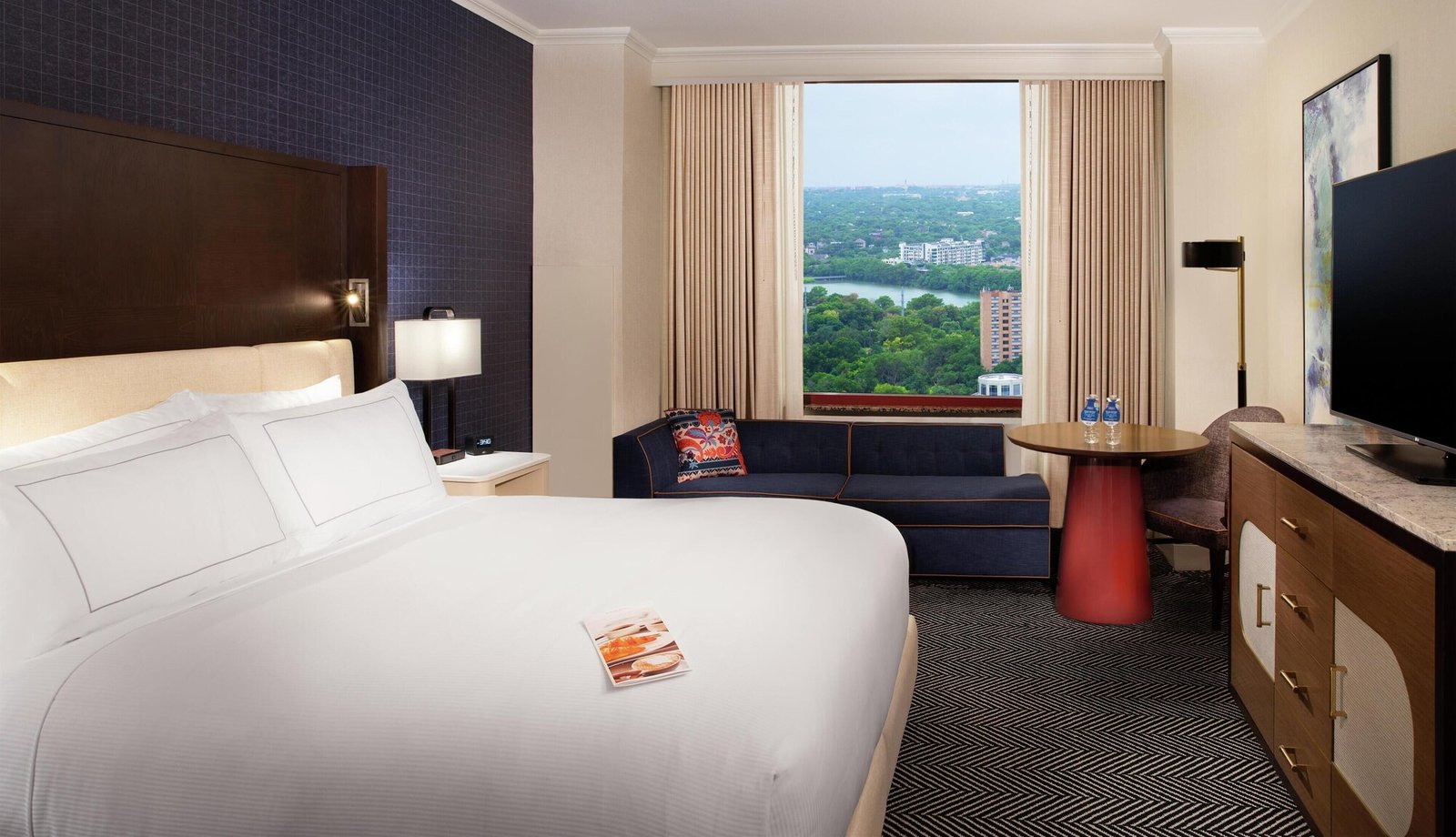 Hilton Austin — rooms