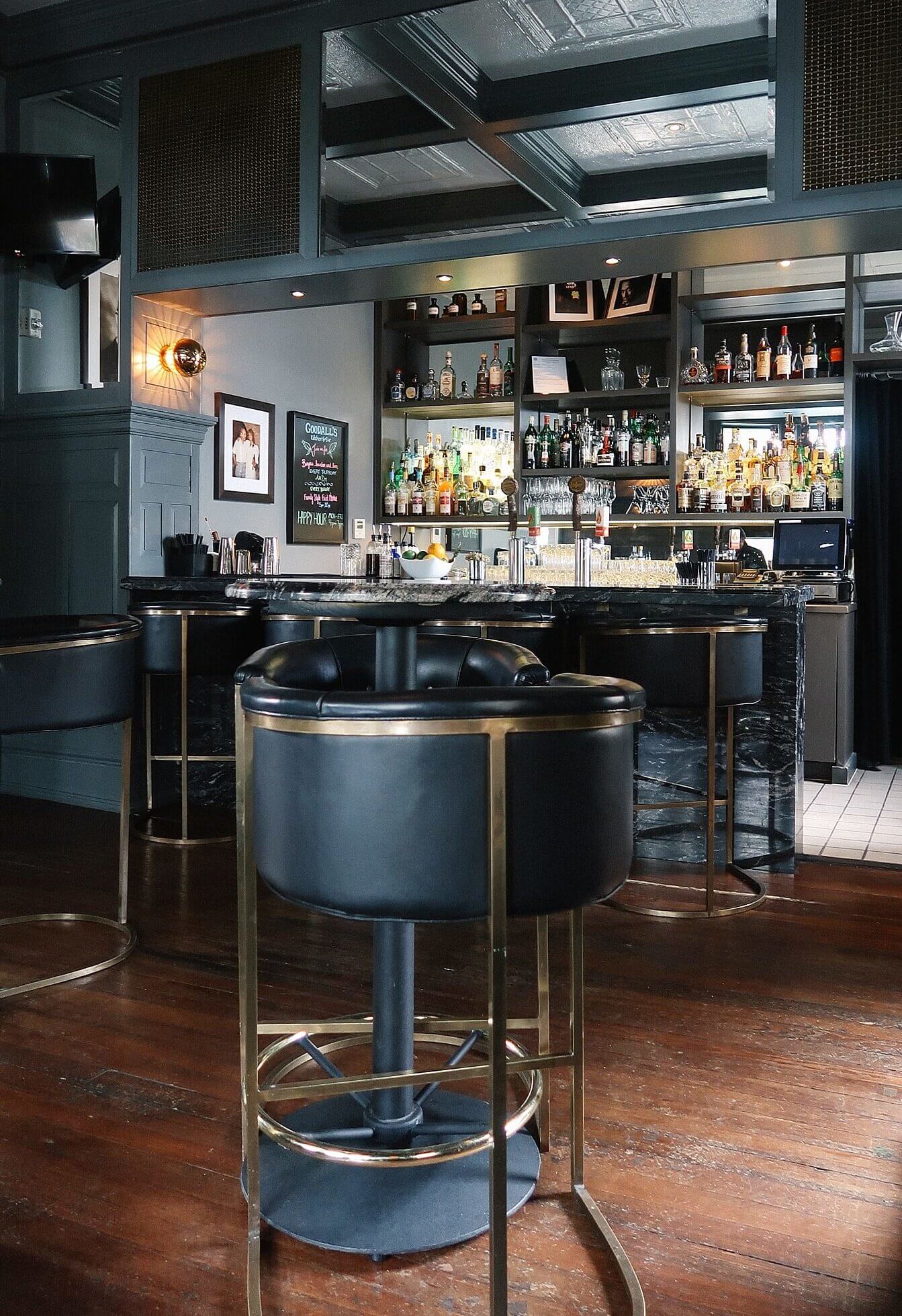 Hotel Ella, the parlor bar