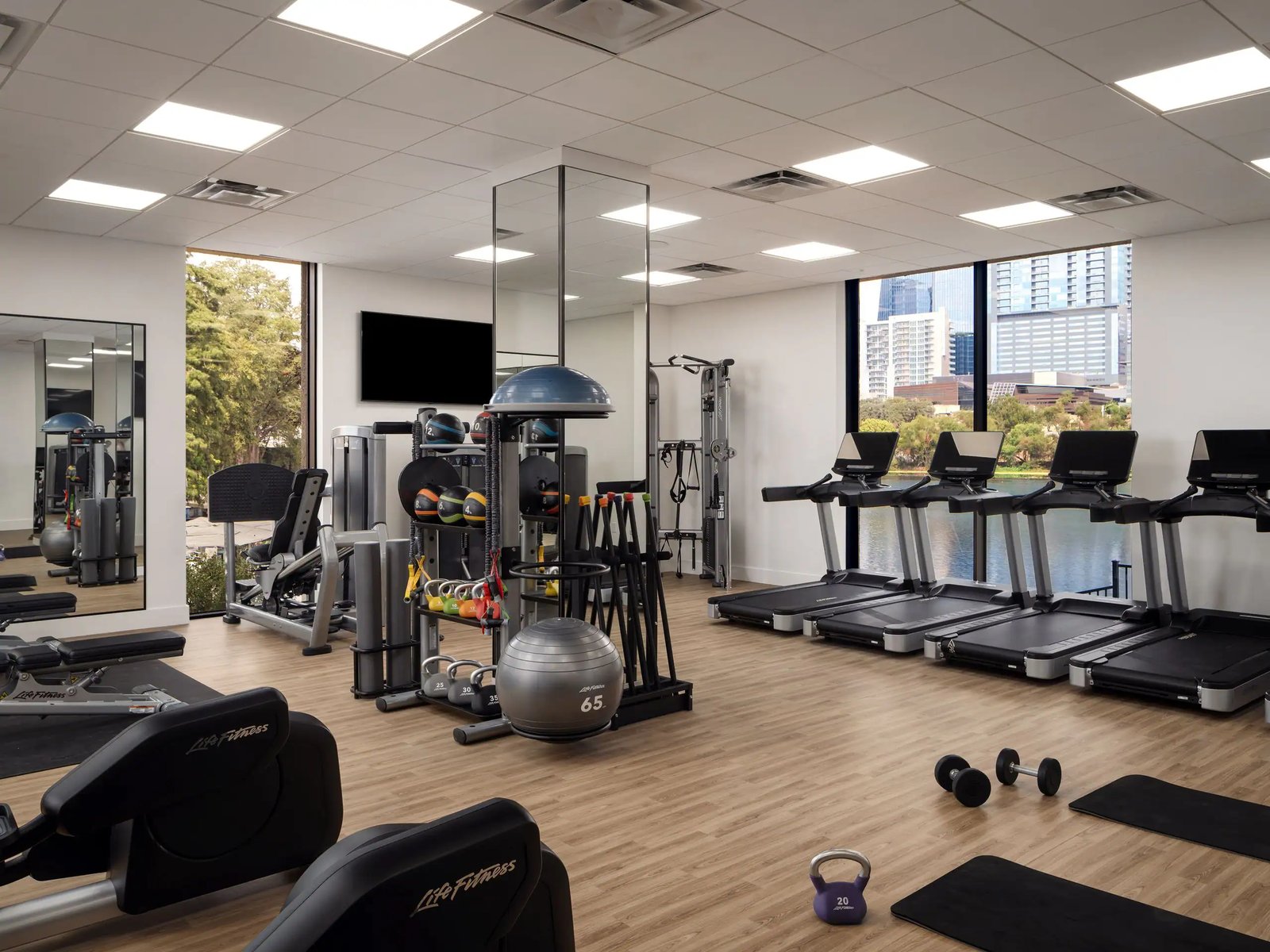 Hyatt Regency Austin, the gym