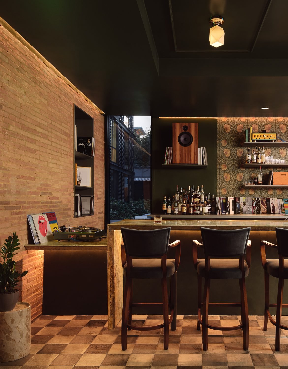 The Inn at Green Pastures — eat & drink