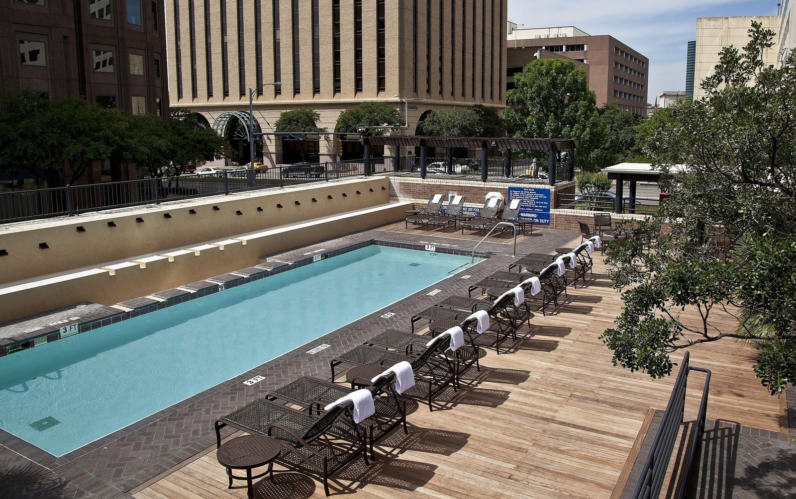 DoubleTree Suites by Hilton Austin Downtown Capitol — wellness