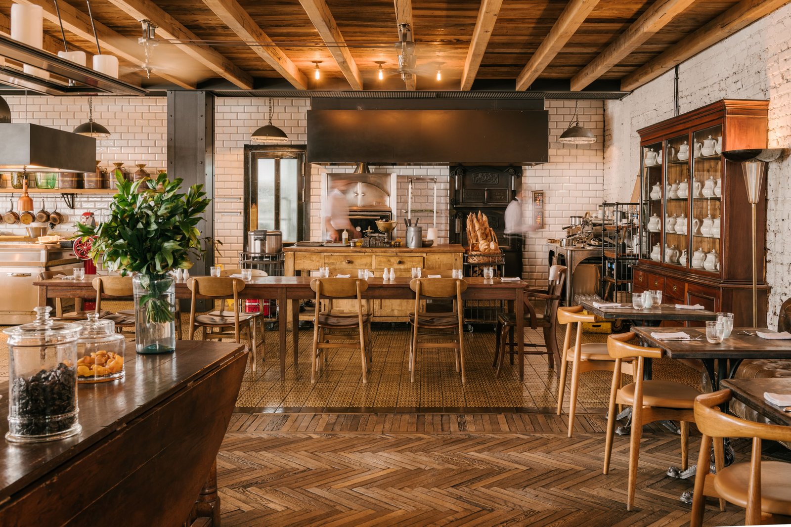 Rooms Tbilisi — eat & drink