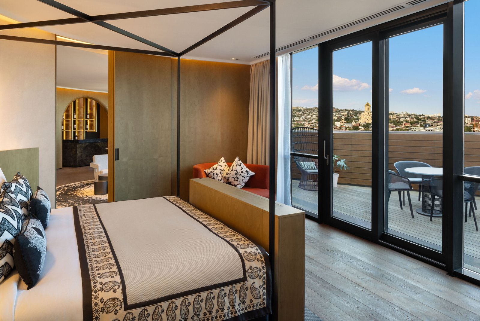 Paragraph Freedom Square Hotel — rooms