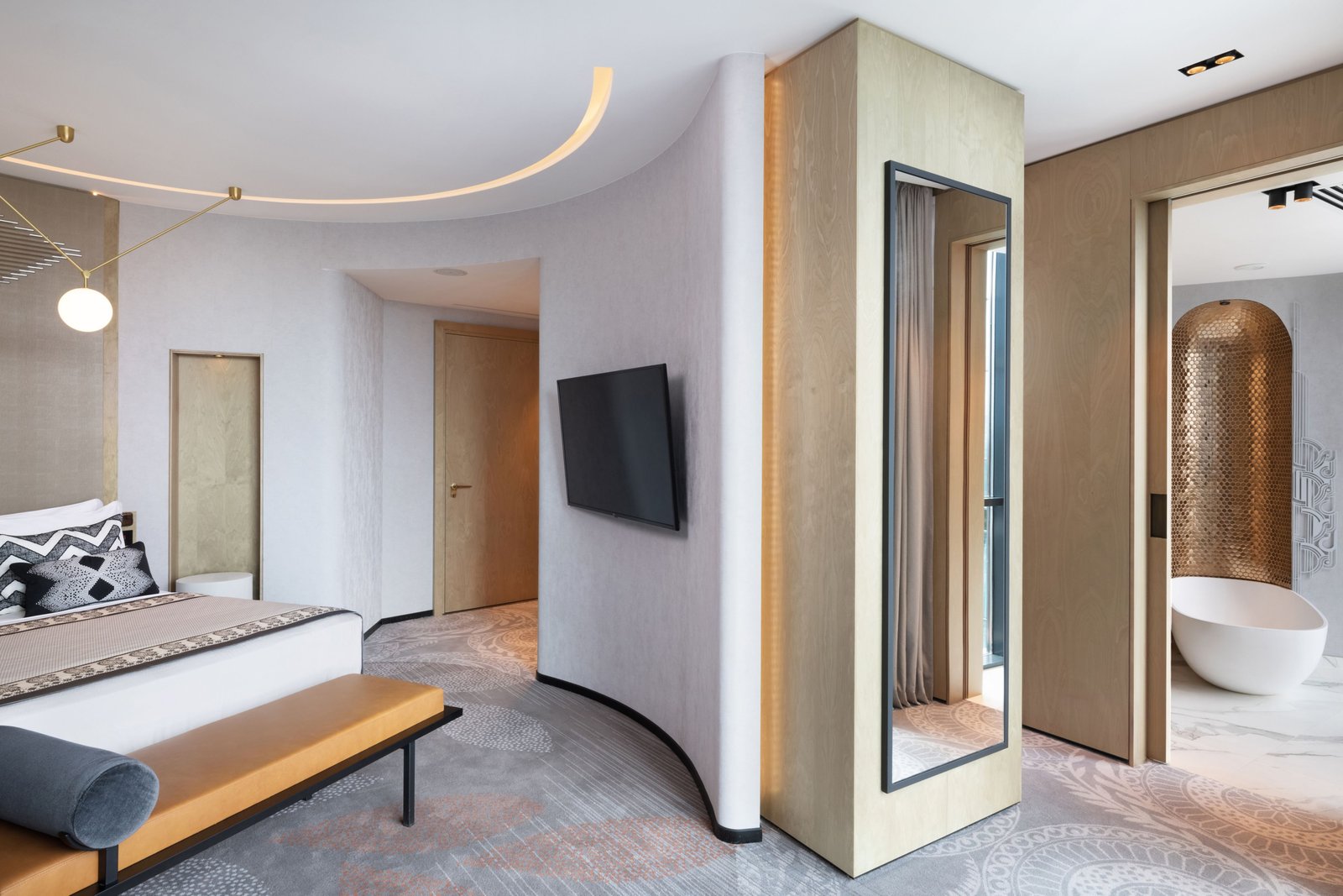 Paragraph Freedom Square Hotel — rooms