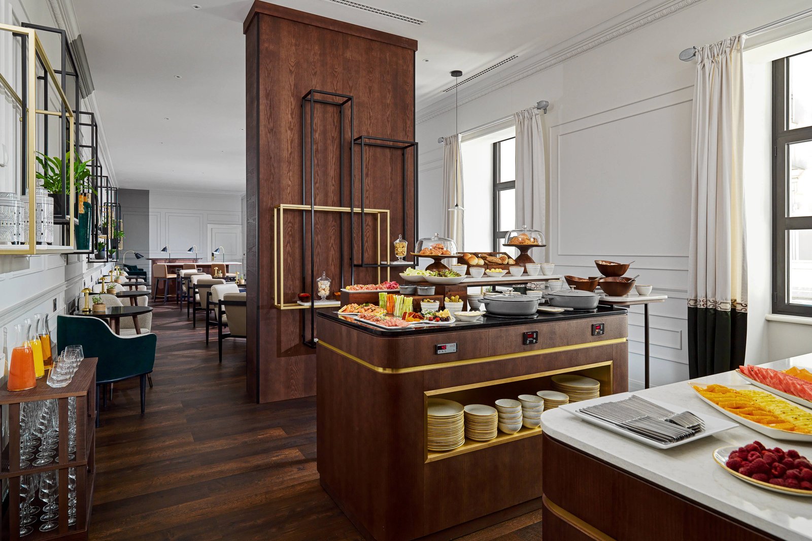 Tbilisi Marriott Hotel — eat & drink