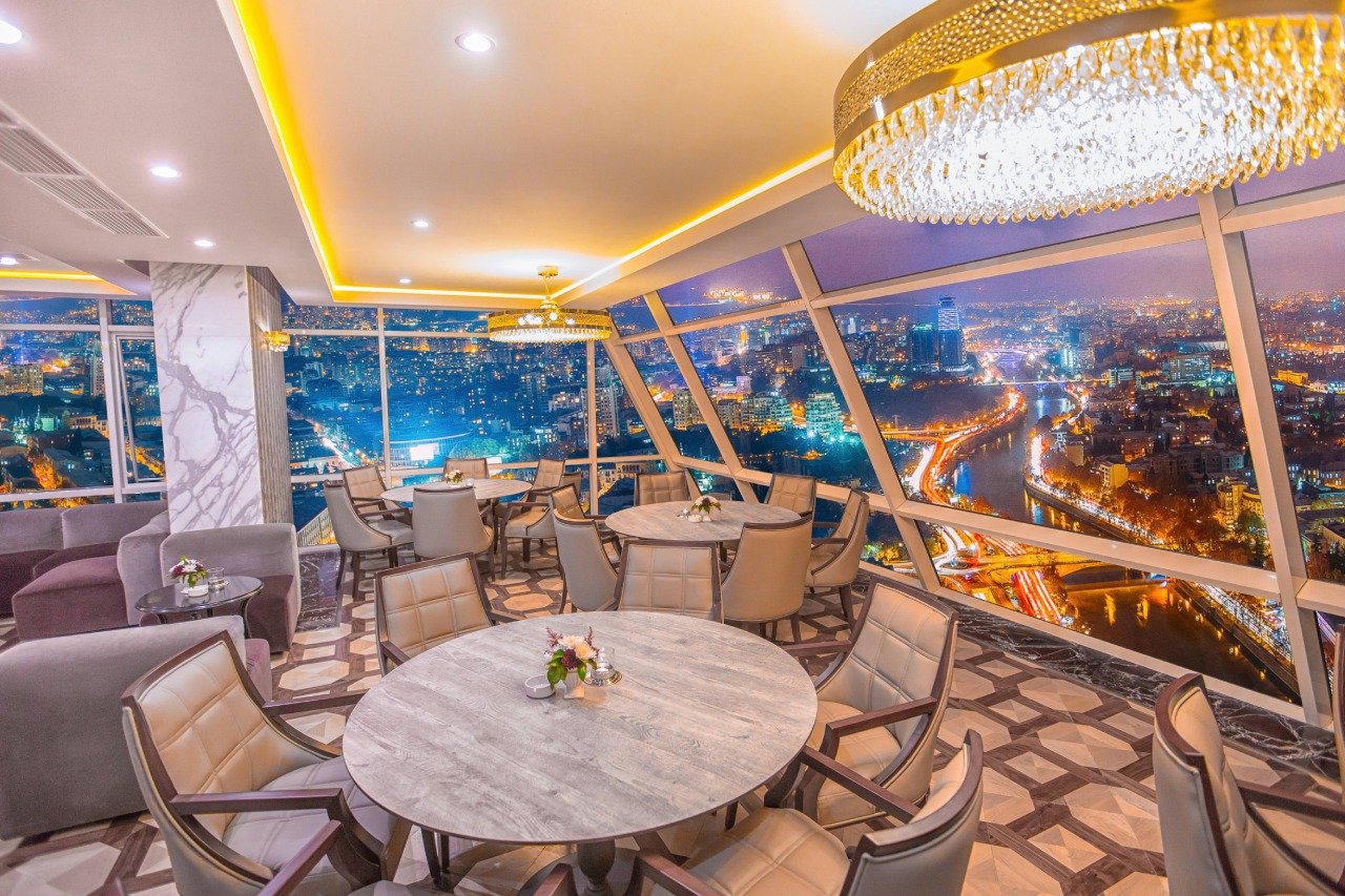 The Biltmore Hotel Tbilisi, xeme restaurant