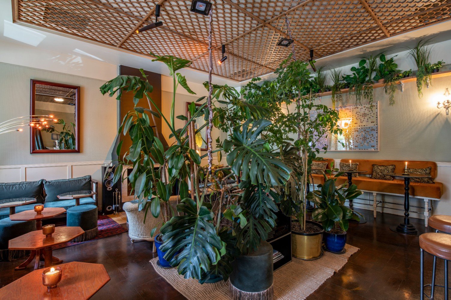Communal Hotel Sololaki — vibe