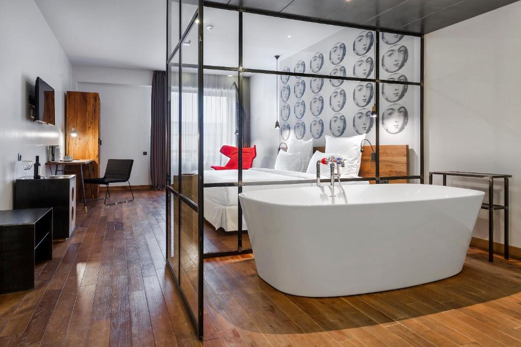 Shota @Rustaveli Boutique Hotel — rooms