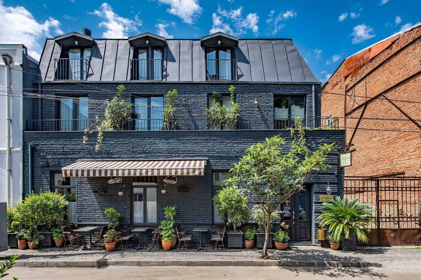 Communal Plekhanovi Hotel — backstory