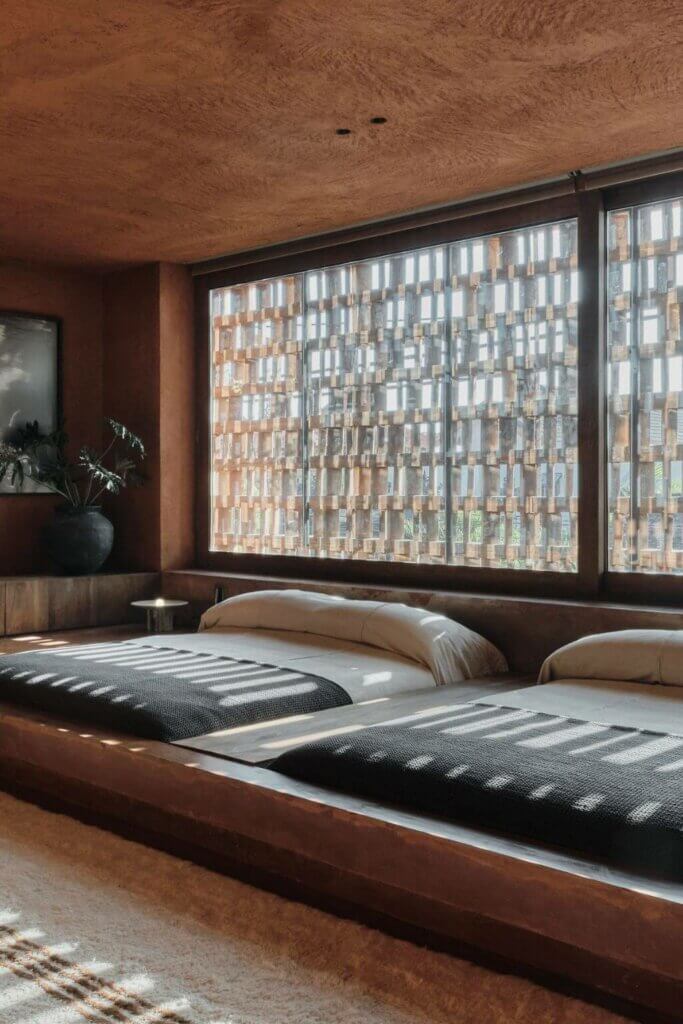 Further Hotel — rooms