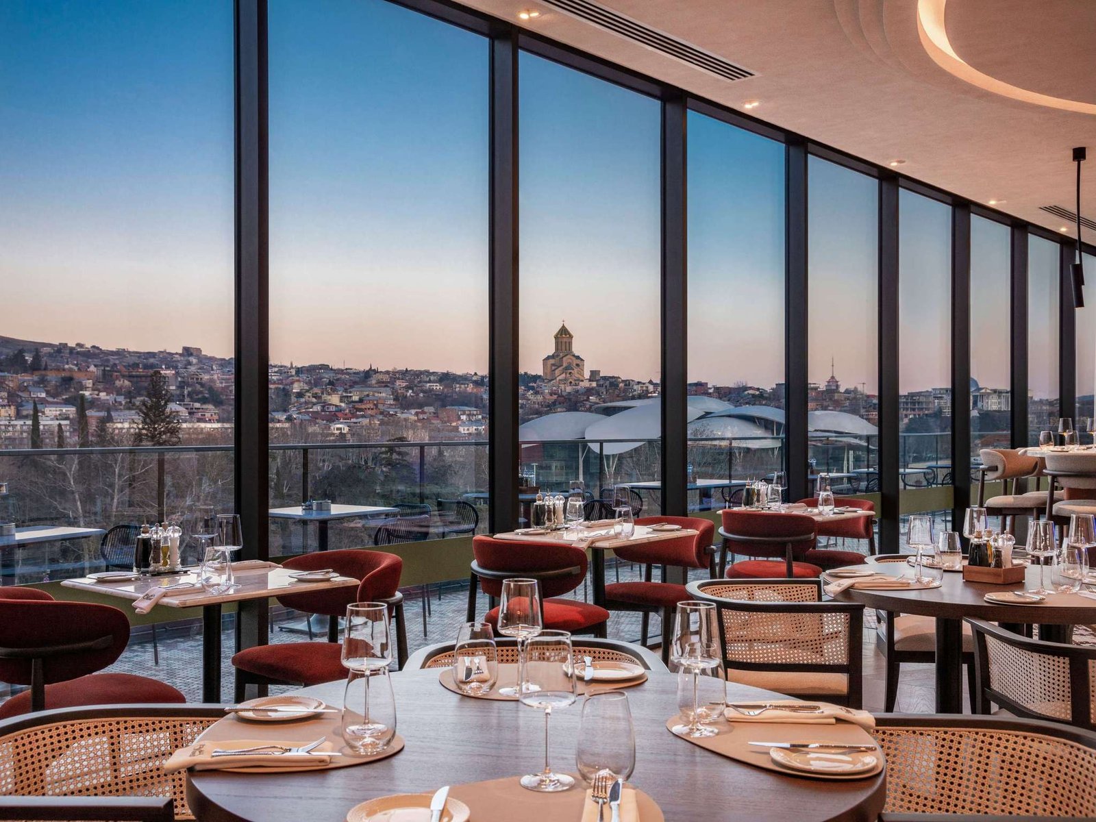 Swissôtel Tbilisi — eat & drink