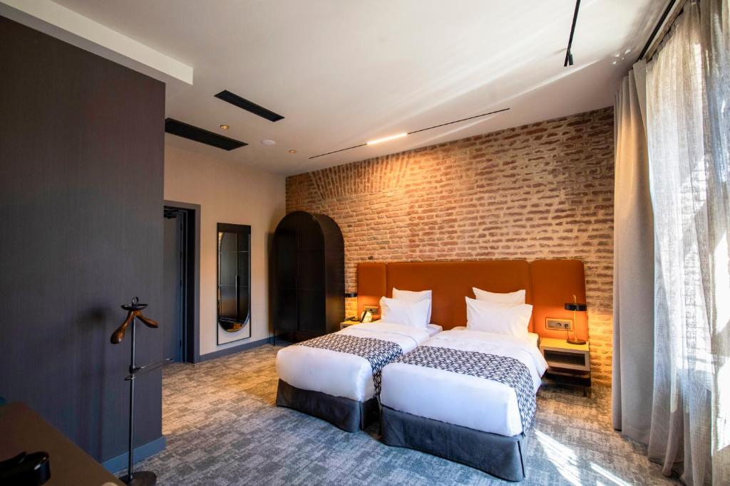 Qarvasla Hotel — rooms