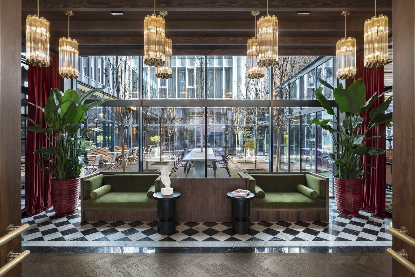 Artizan Design Hotel — vibe